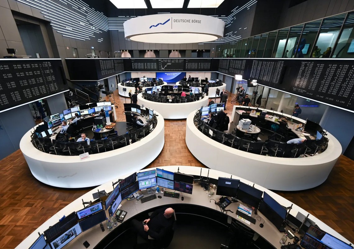 歐洲股市震盪持穩 烏克蘭和平談判進展成市場關鍵變數 歐洲股市震盪持穩 烏克蘭和平談判進展成市場關鍵變數