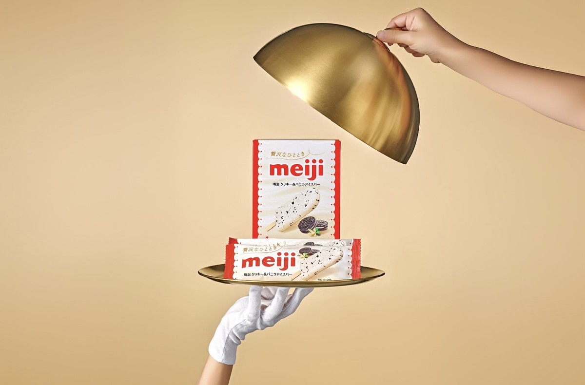 把下班後的五分鐘 過成如浪漫昭和的精緻時刻！「meiji 香草巧酥雪糕」獻給都會女子的輕奢體驗