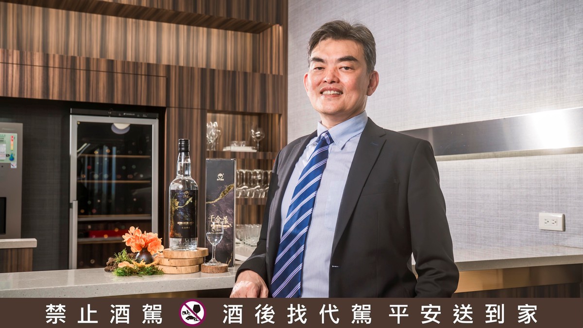 儲酒如同展店 從1到80間助聽器門市 吳志賢談窖藏金門高粱酒：人脈存摺，是時間釀的酒