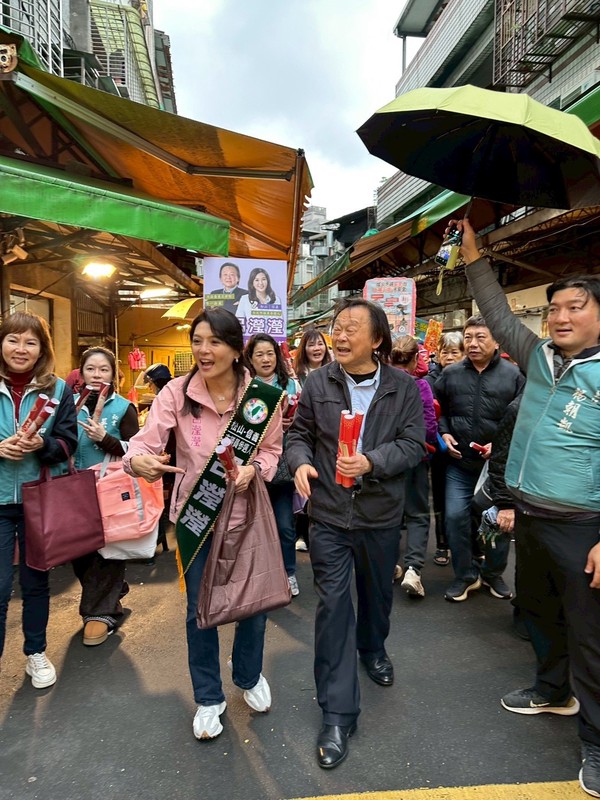 堅系「大師兄帶小師妹」震撼松信！王世堅唯一支持呂瀅瀅 師徒聯手拚關鍵一席