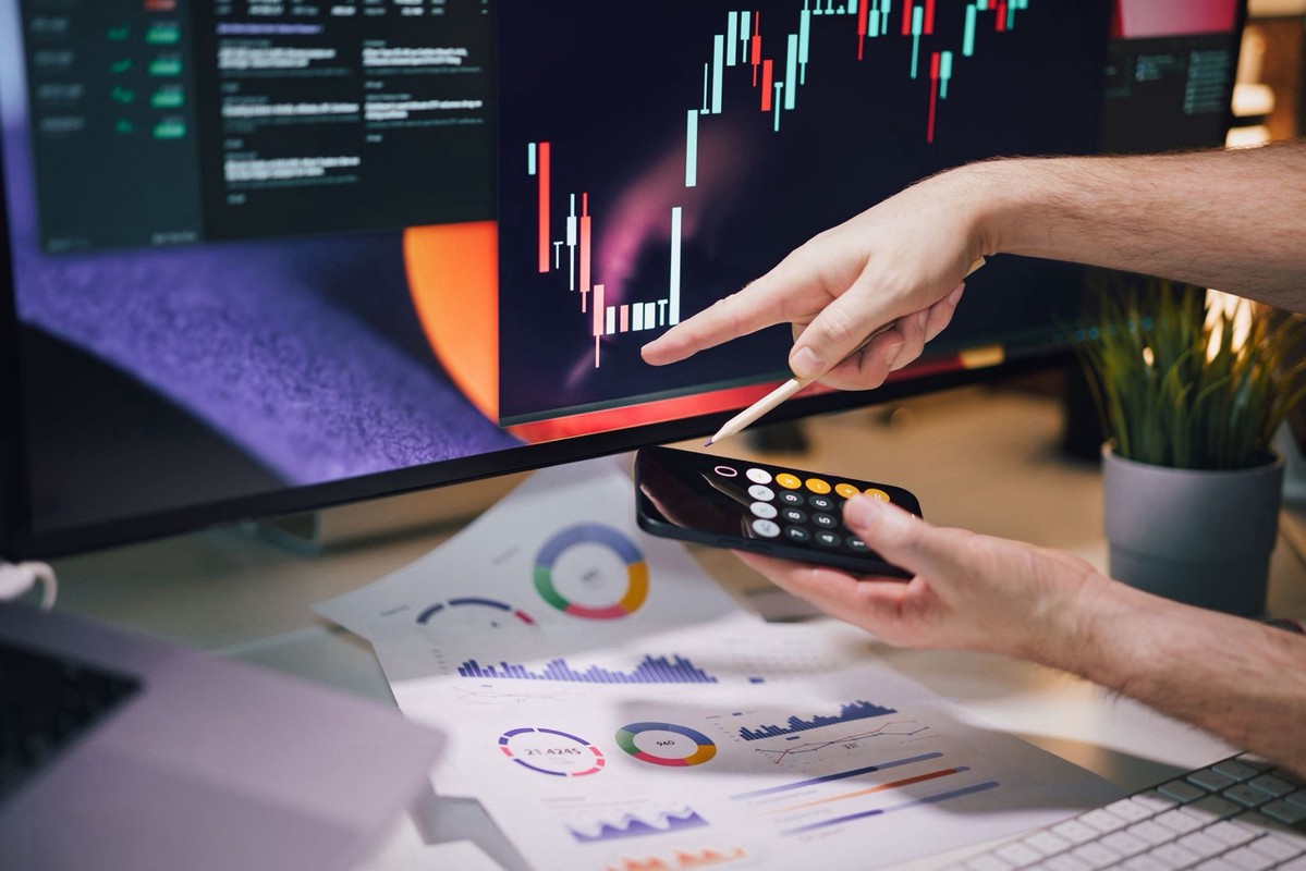 ETF 布局絕非單選題!AI 迎來財報驗證期 00407A 用主動選股破解無差別追價行情 圖/pexels