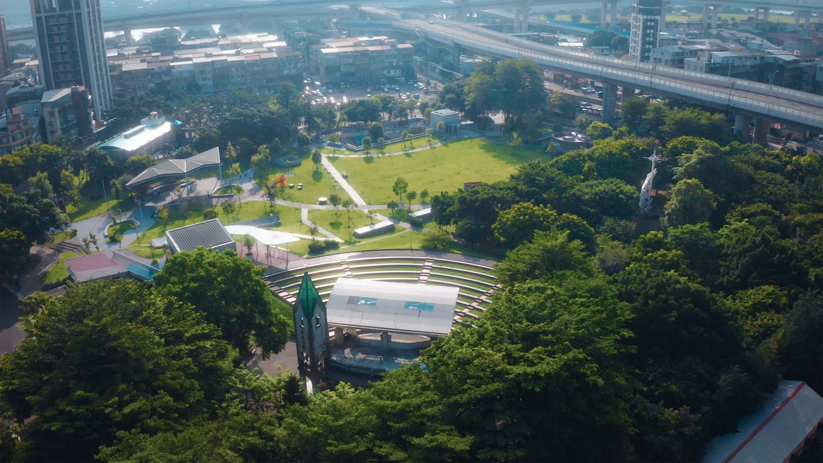「昇陽匯翠」板橋江子翠萬坪音樂公園首排 住進國際奢綠