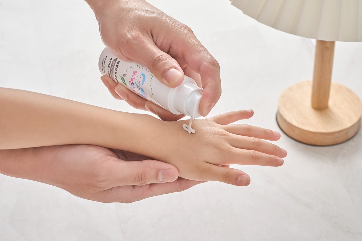 德國第三方測試肯定！「灰灰乳」成親子護膚焦點 「30天安心體驗」協助家長降低選購壓力