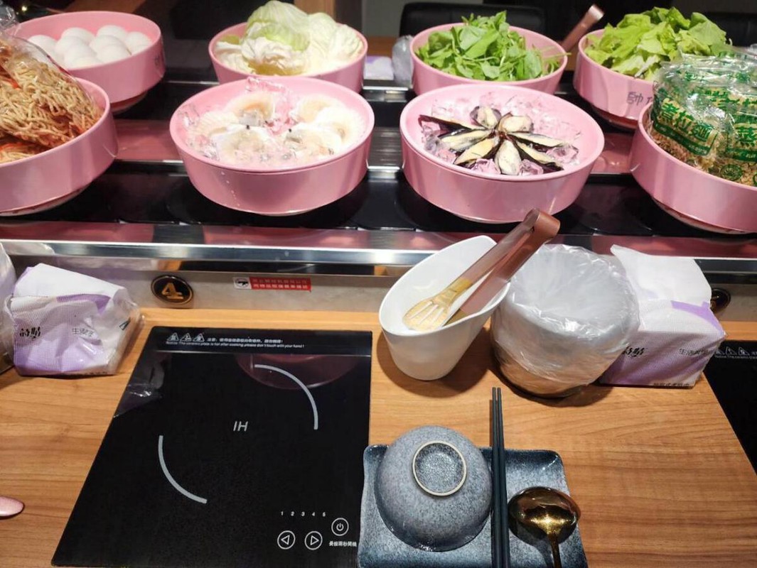 台東火鍋吃到飽推薦！首間台東市小火鍋迴轉形式掀熱潮