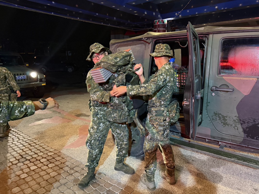 因應豪雨來襲高屏9日山區停班課 第四作戰區預置兵力防災