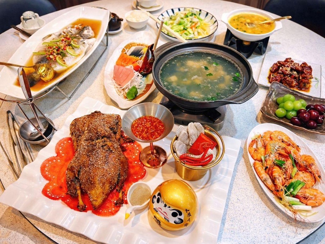 大甲聚餐餐廳：招牌香酥鴨外脆內嫩 多人合菜舒適又划算