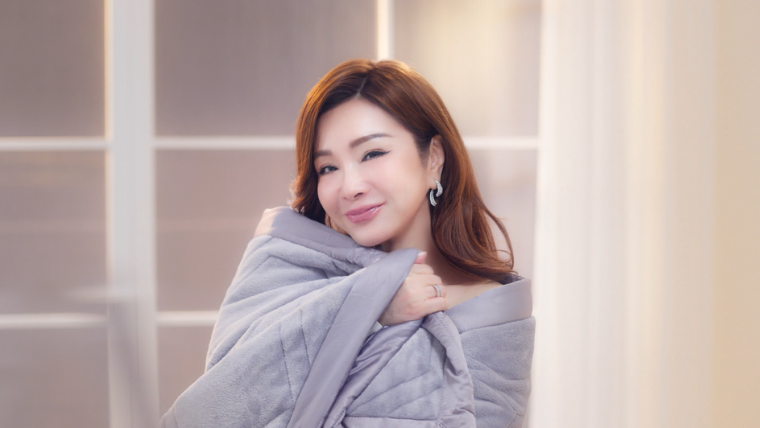 陳美鳳有夠 HOT！攝影大師大讚「台灣莎莉賽隆」 最美歐巴桑的「舒適睡眠選擇」分享
