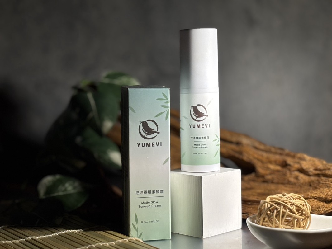 油性肌不想再厚妝？Yumevi優美妍推出清爽型素顏霜 油性肌也能輕盈服貼
