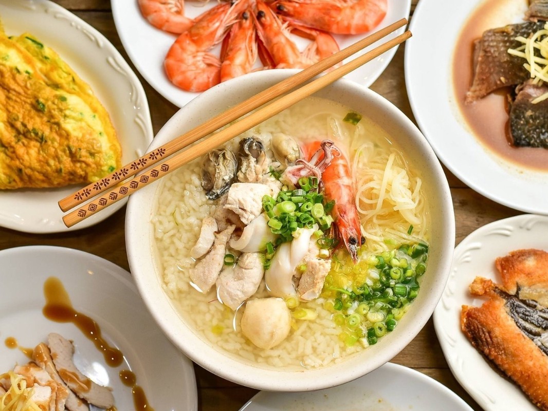 高雄鼓山海鮮粥：三十年如一日 用一碗熱粥陪城市長大