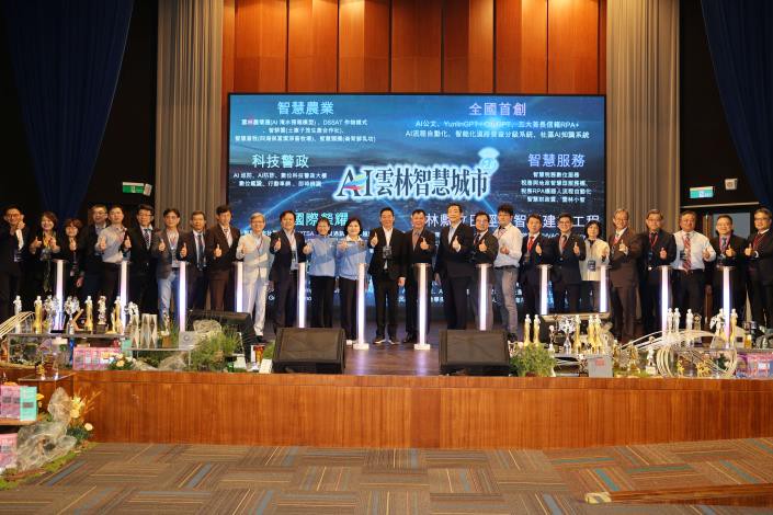 雲林縣長就職7週年啟動YunlinGPT   AI公文與首長信箱上線