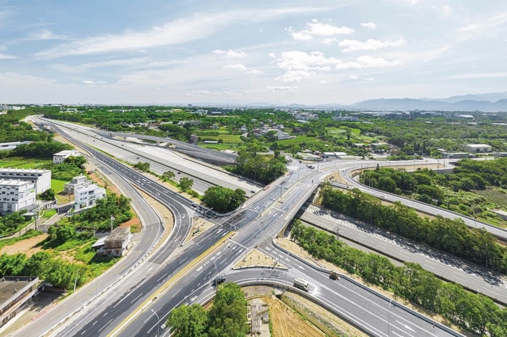 「嵐庭旭」全新公開 科技走廊山水別墅受矚目 石門重劃區住宅熱度持續走高