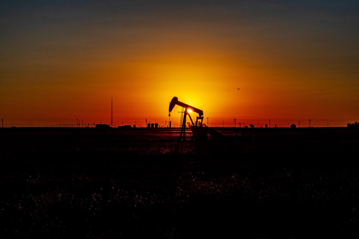 強勢就業壓降息預期 金油雙殺美股重挫