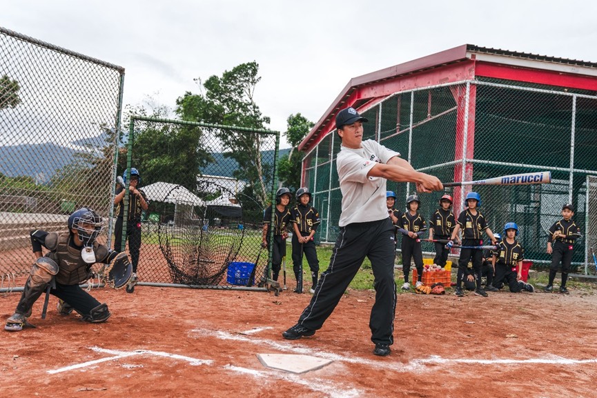 宸華生技啟動棒球公益元年 攜手林立走進台東偏鄉為基層棒球注入力量