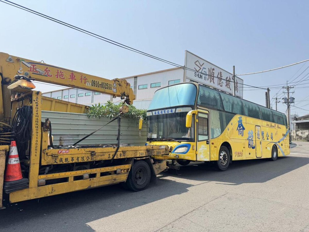 中部汽車道路救援  台中/彰化拖吊行即時出勤好安心