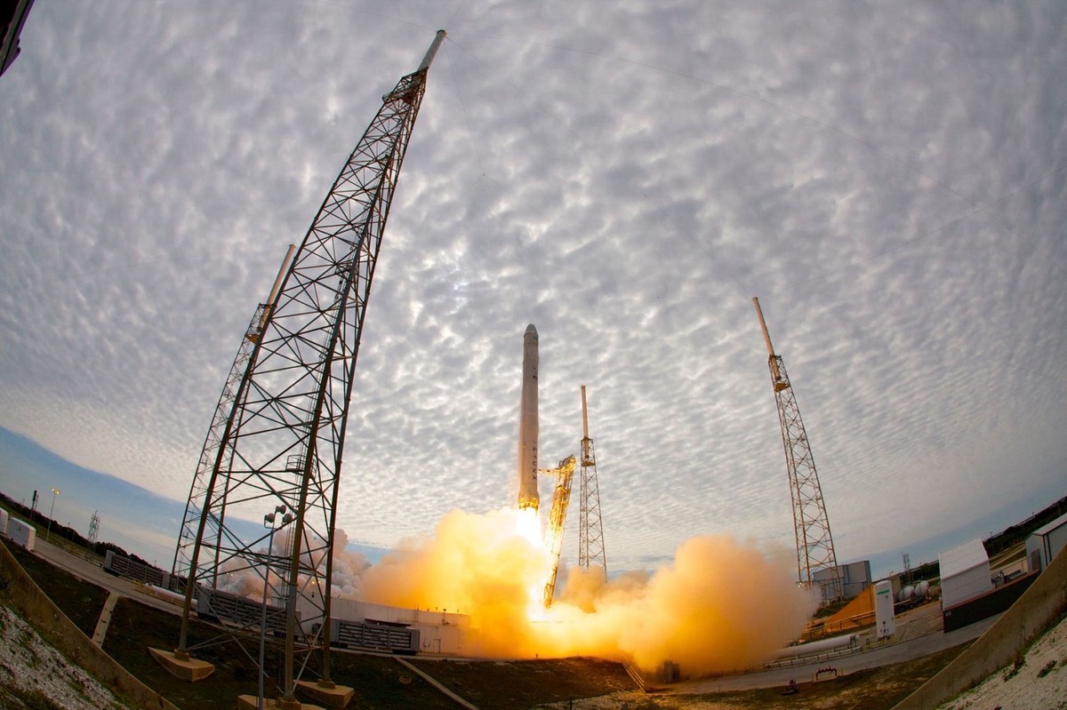 AI下一戰打上太空!009827今掛牌 SpaceX持股11.35%全台第一(圖/Pexels)