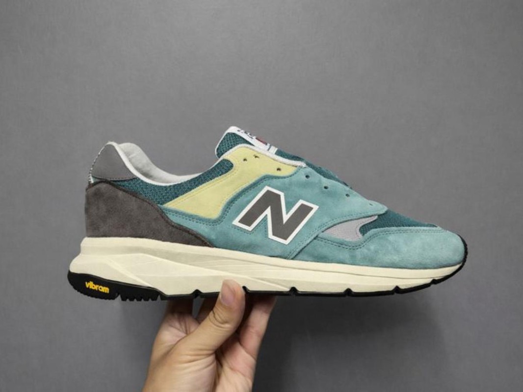 苗栗球鞋專業護理  氧化黃化還原 找回老鞋的第二生命