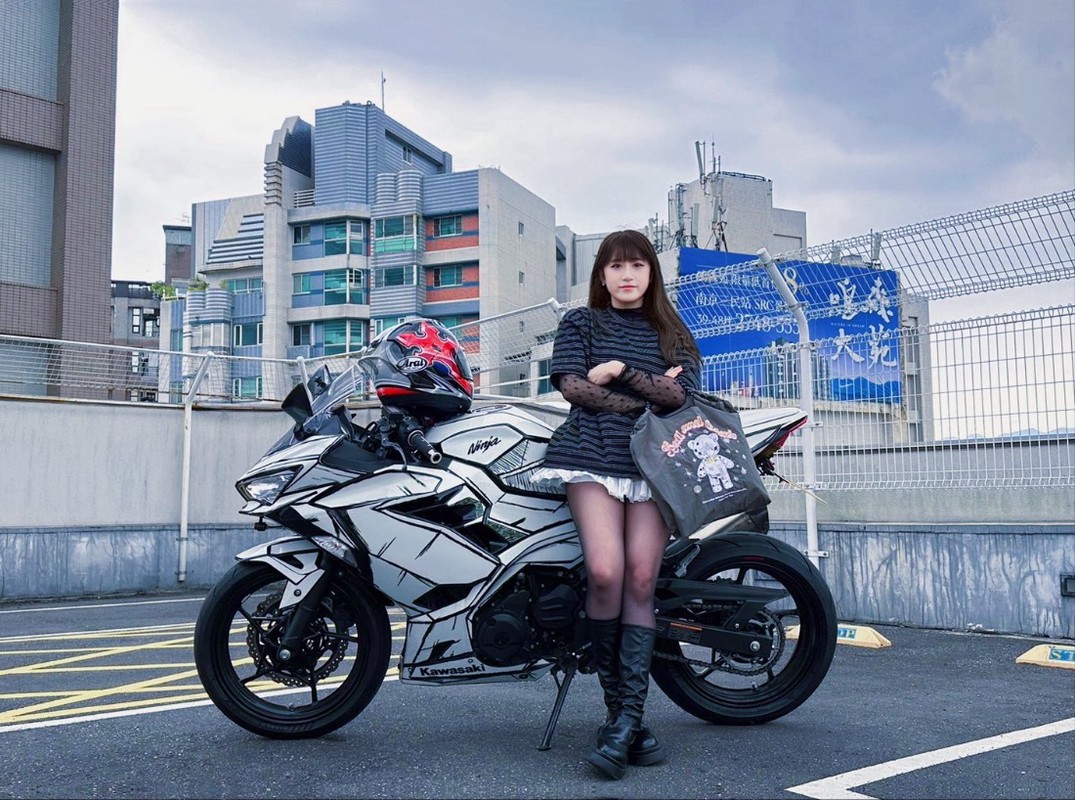 Ball&Chain 進駐台中中友百貨　10/01 新開幕 搶攻潮流女孩時尚戰場