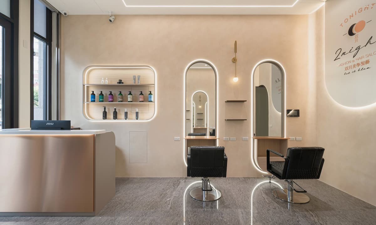 夜間也能剪燙染 台中體驗式美髮沙龍成新趨勢