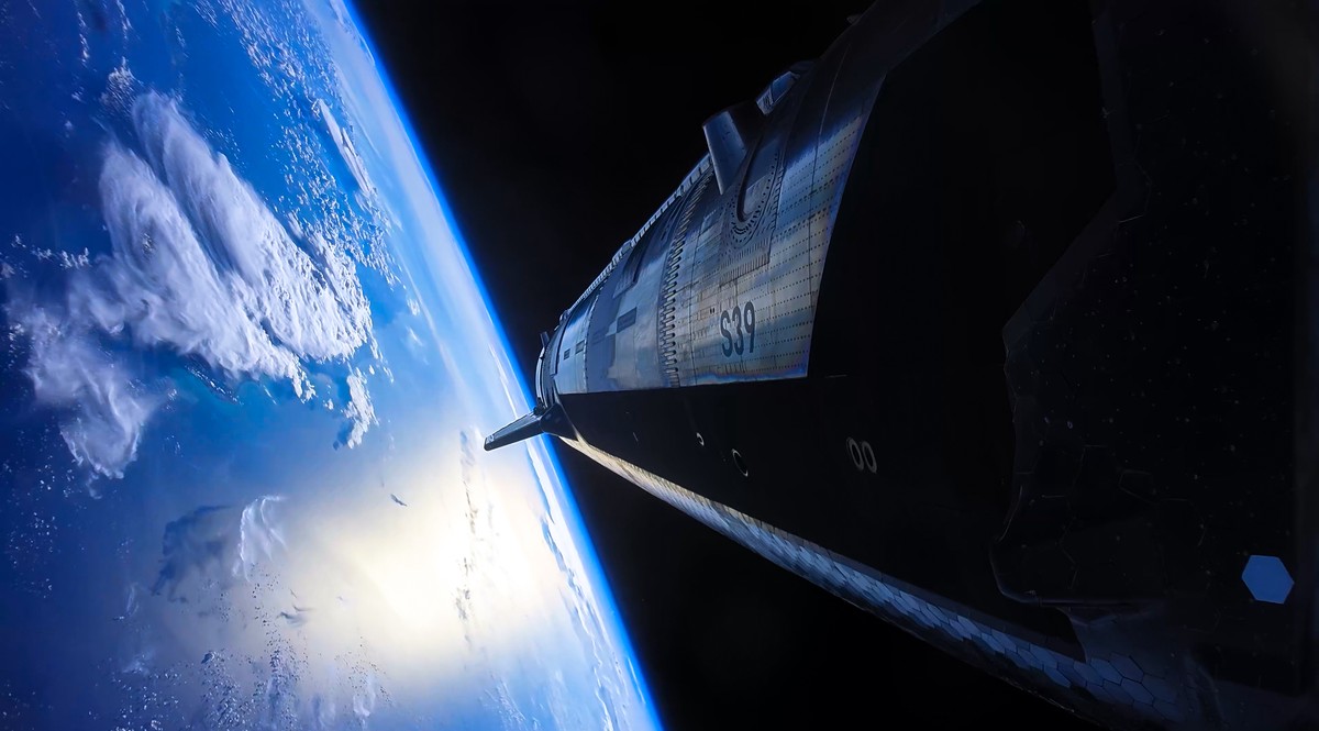 美國航空導入星鏈機上網路！SpaceX與特斯拉合併傳聞再起