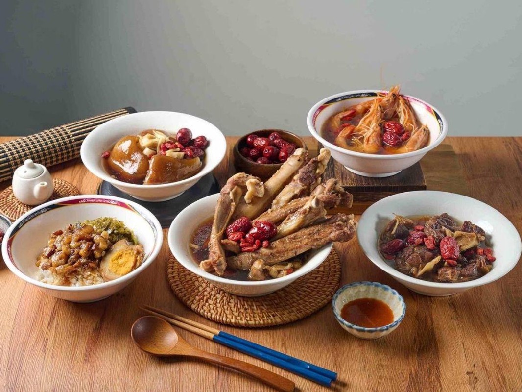 超人氣三重藥燉排骨湯！不苦不膩甘甜層次成在地老饕最愛美食