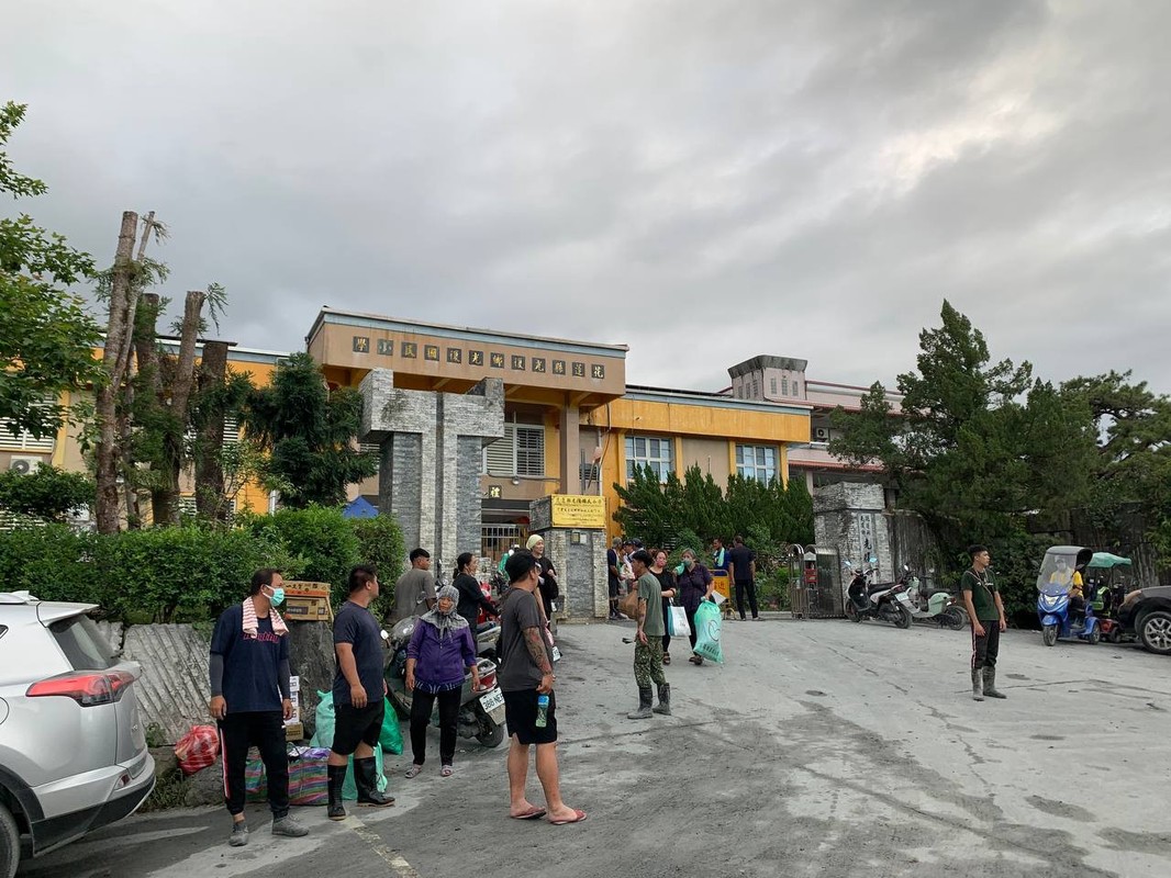 「就是愛美食」創辦人陳咏仁率團赴花蓮 用料理溫暖災民的心靈