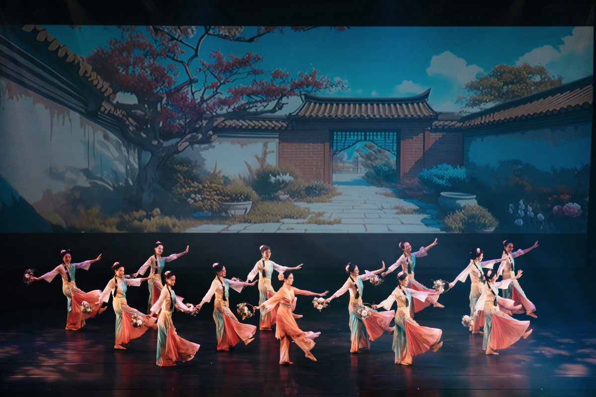 劉麗麗舞蹈團推出鉅作《十二花神》　以詩書畫舞譜寫四季之美 「燕窩女神」鄭書瑄化身百花之神 擔任大使傳遞愛與希望