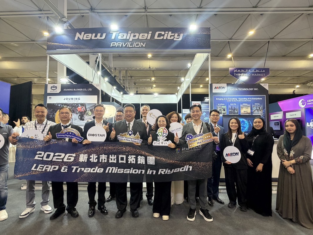 新北帶領20家優秀企業組成「新北形象館」,向世界展示臺灣在智慧製造、工業4.0及AIoT等領域的創新技術。(圖:新北市政府經發局/提供)