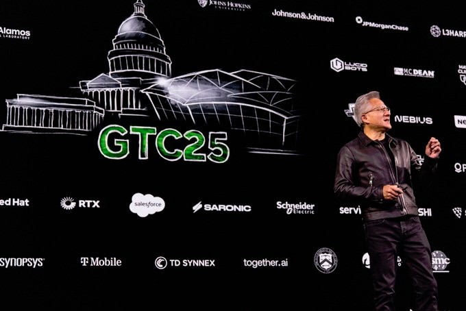 黃仁勳：中國恐超越美國奪AI主導權 籲美國「唯快不破」